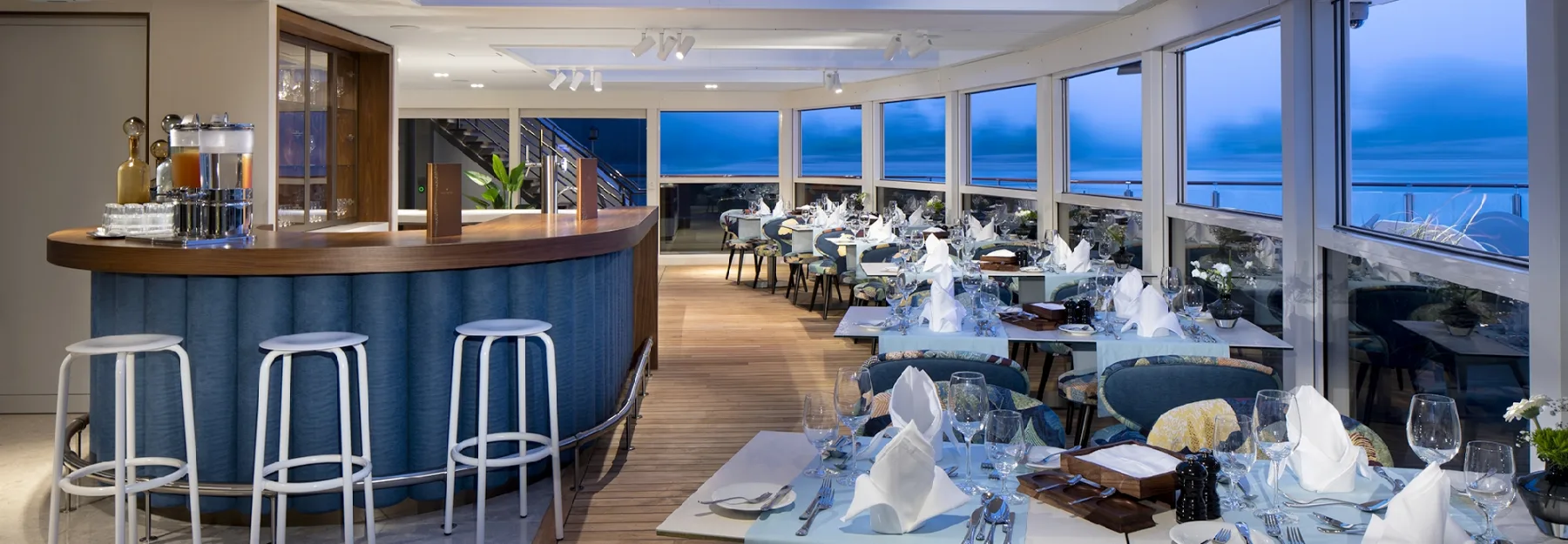 amawaterways-donau-riviercruise-amamagna-elfresco-restaurant