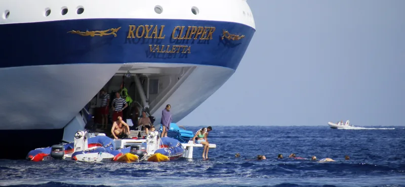 star-clipper-royal-clipper-marina-platform-004