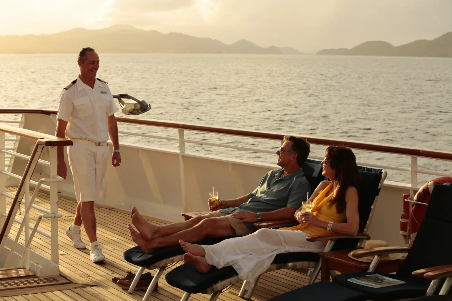 seadream-yacht-club-cruises-service-001