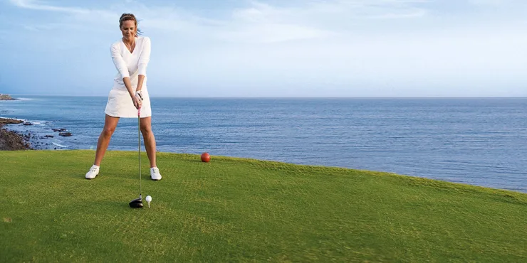 hapag-lloyd-cruises-europa2-sport-golf-003