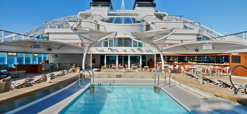 seabourn-ovation-pooldeck-002