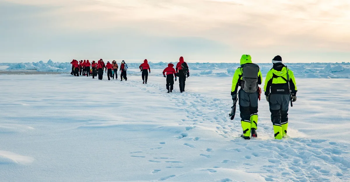 ponant-commandant-wandelen-001