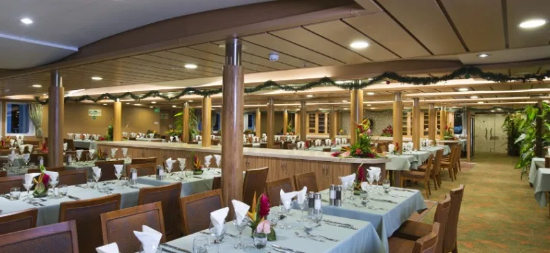 aranui-restaurant-001