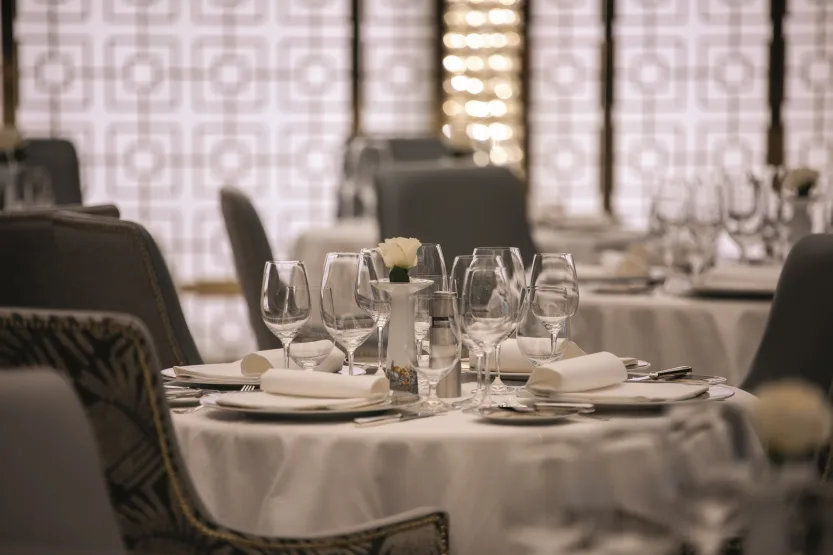 regent-seven-seas-luxe-cruises-splendor-compass-rose-restaurant-003