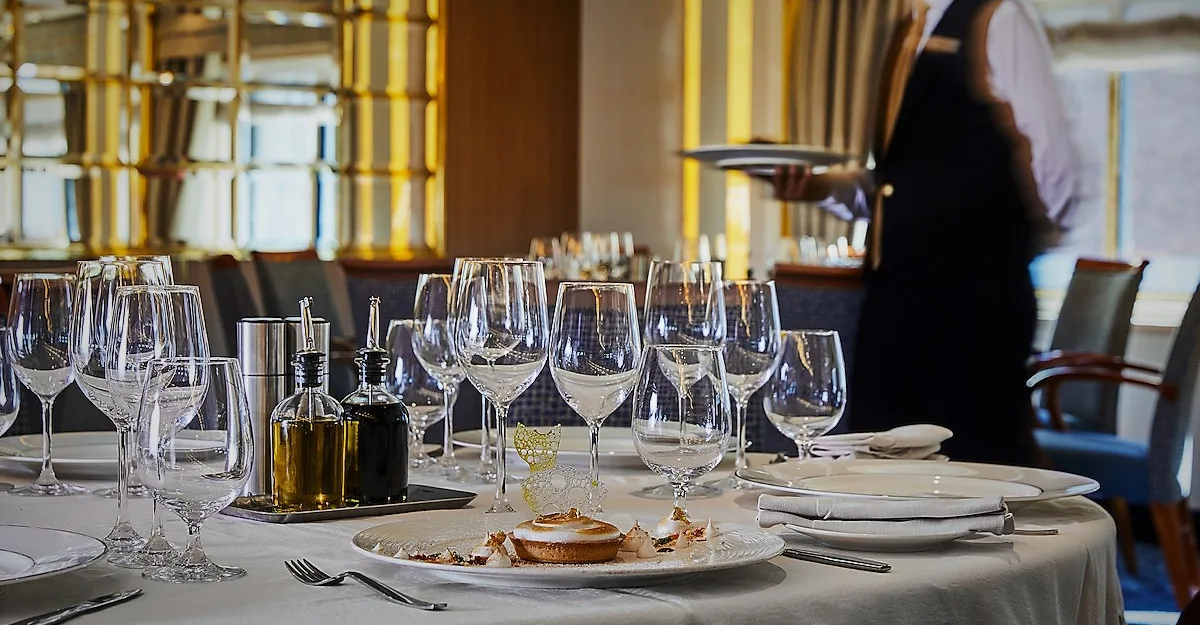 The Restaurant, Silver Cloud