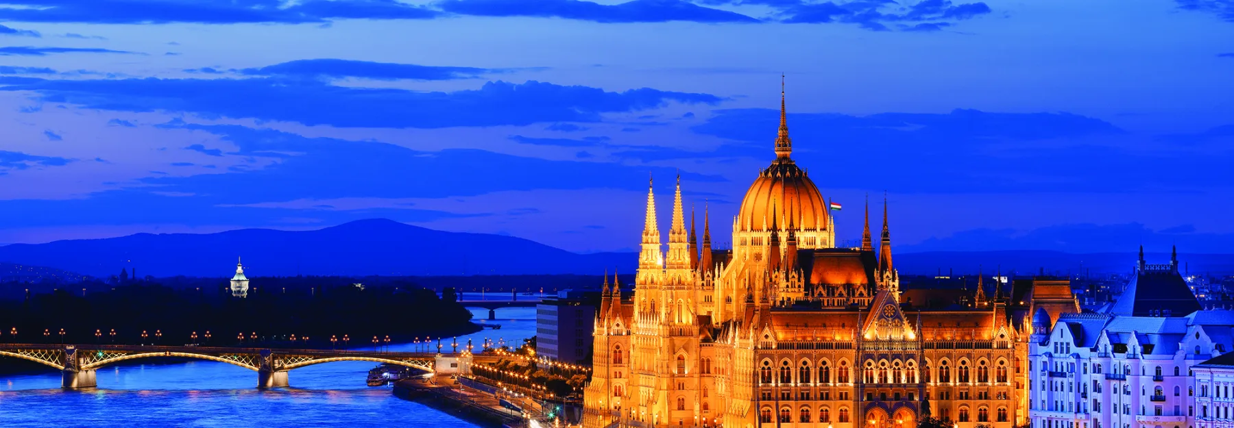 DANUBE_HU_Budapest_night