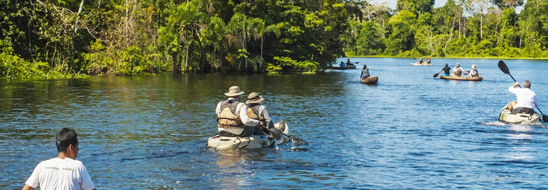 Aqua Expeditions Aria Amazone-Kayaking