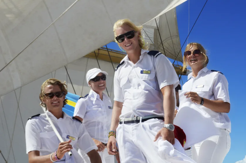 lifestyle_crew-deck02