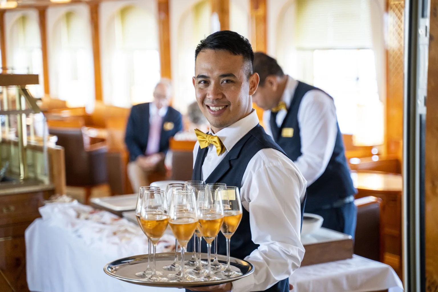 SeaCloudSpirit_Lounge_Champagne_Lewo Media_DSC00285