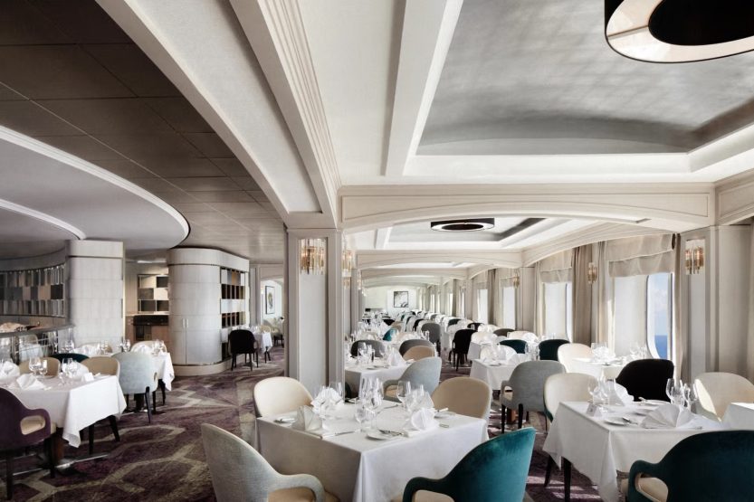 Crystal Cruises_Serenity_waterside