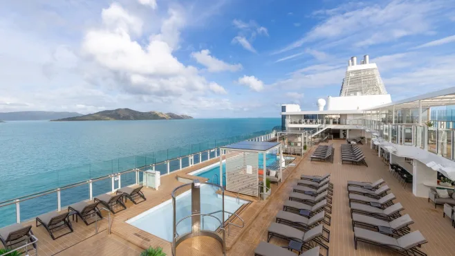 SILVERSEA silver nova pool deck