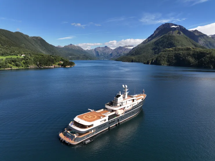 AQUA LARES - ARCTIC - 64