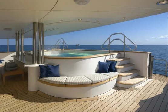 Aqua Lares outdoor jacuzzi