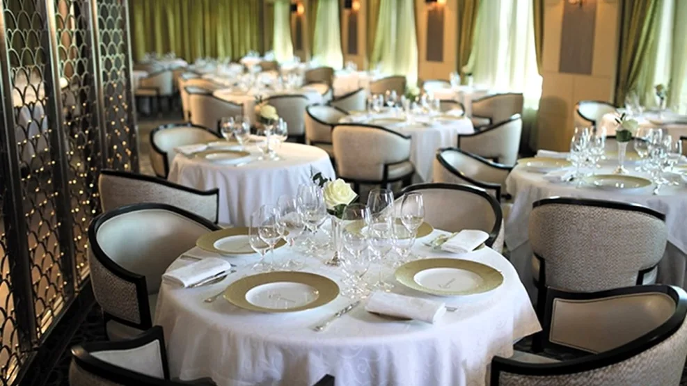 regent seven seas mariner chartreuse