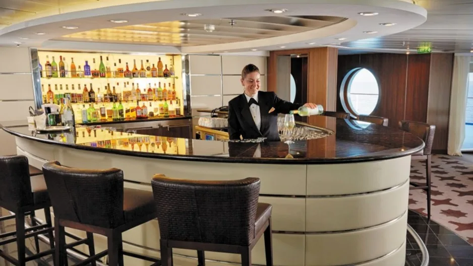regent seven seas mariner observation lounge
