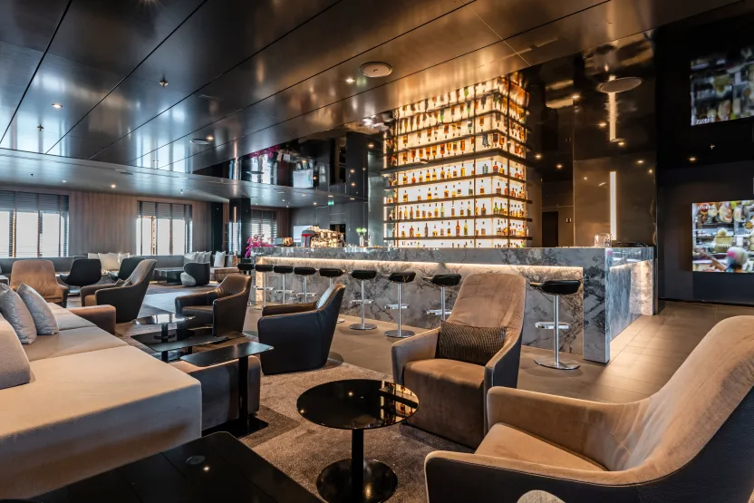 Public Areas - Scenic Lounge 001